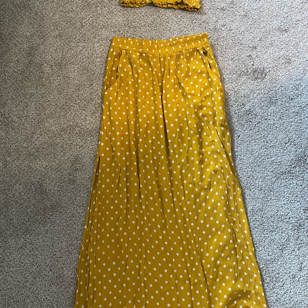 Amazon 2 piece set - Picture 4 of 4